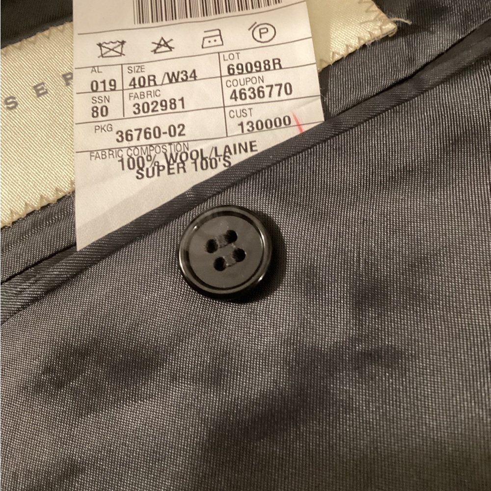 Joseph Abboud-Nordstrom mens suit, 40R/W34- inseam 29.5 inches - Picture 6 of 13